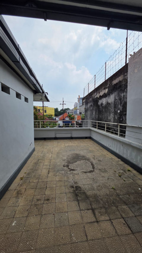 Disewa Rumah Komersial Jalan Kartini